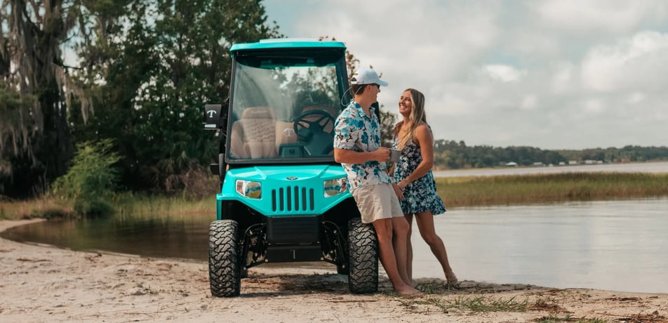 couple leaning on beachcomber